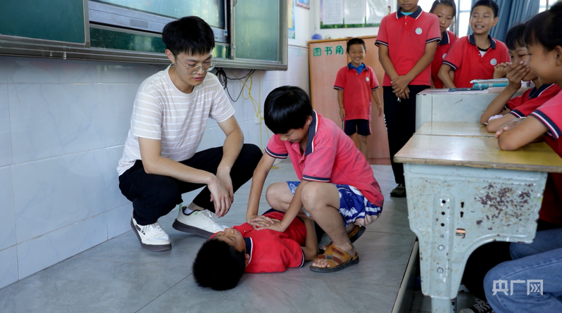 湖南宁远：疏堵结合筑牢防溺水“安全屏障”