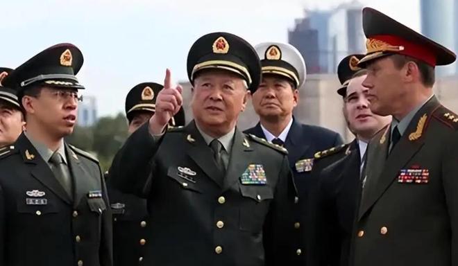 非常意外2009年开会时所用的茶杯是一个吃完的罐头瓶子(图11)